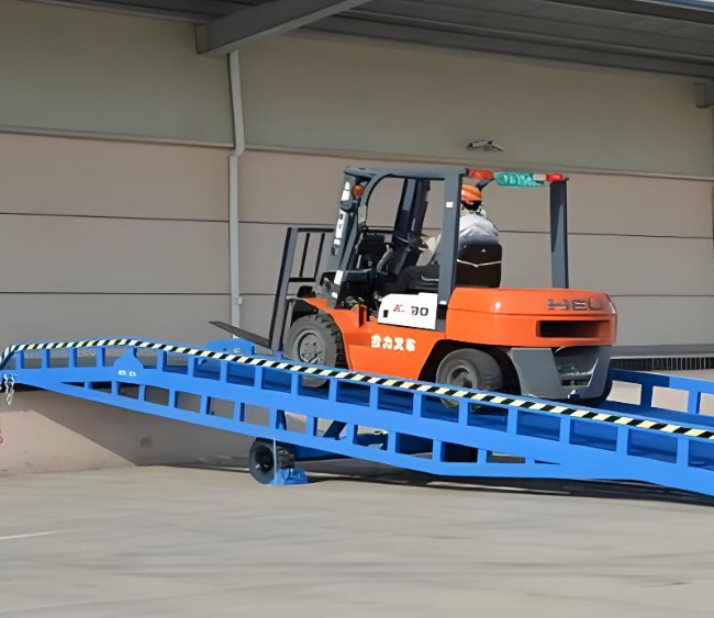 邵阳移动式卸货平台（叉车用）